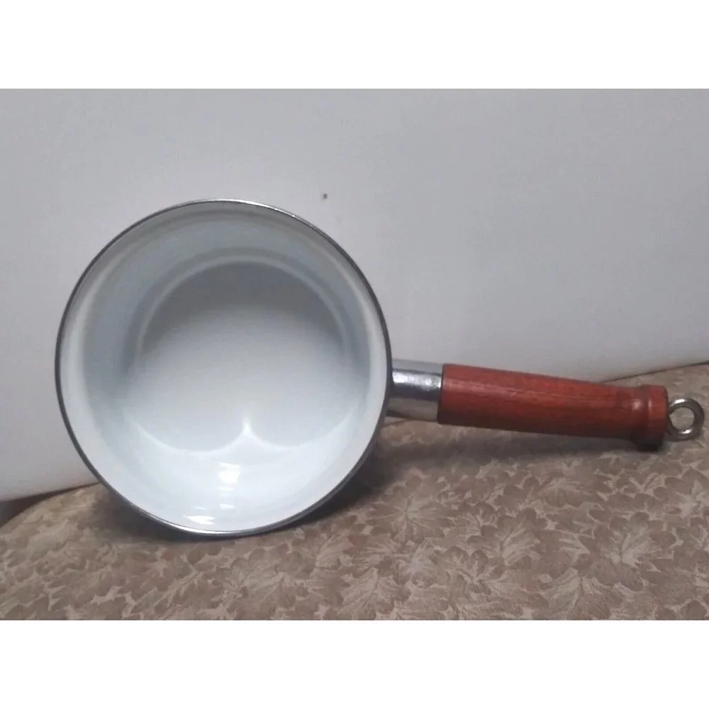 Vintage betty Crocker Enamel Sauce pan white printed 1 qt wood handle HTF RARE